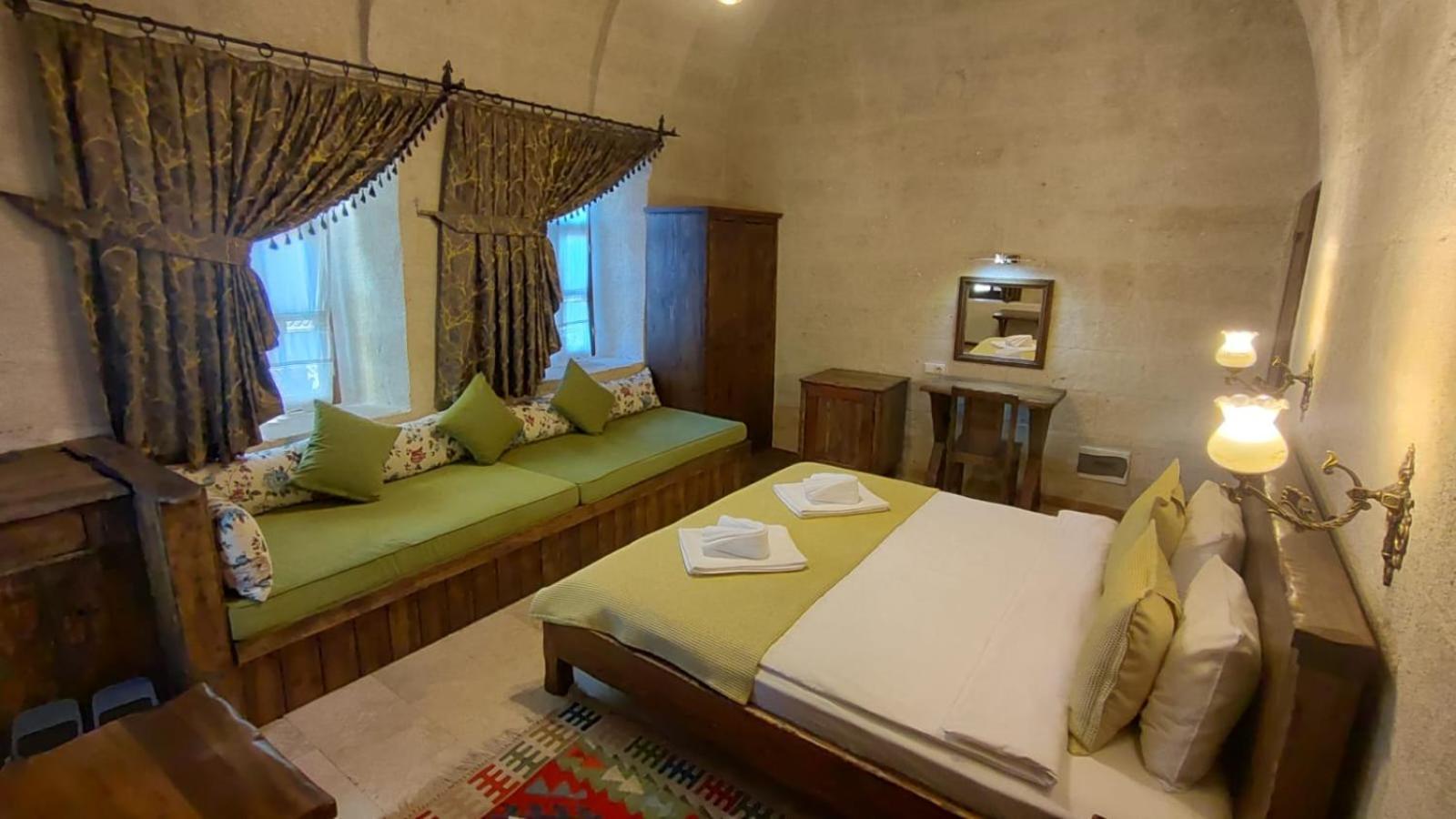 Armesos Cave Hotel Ürgüp Ngoại thất bức ảnh