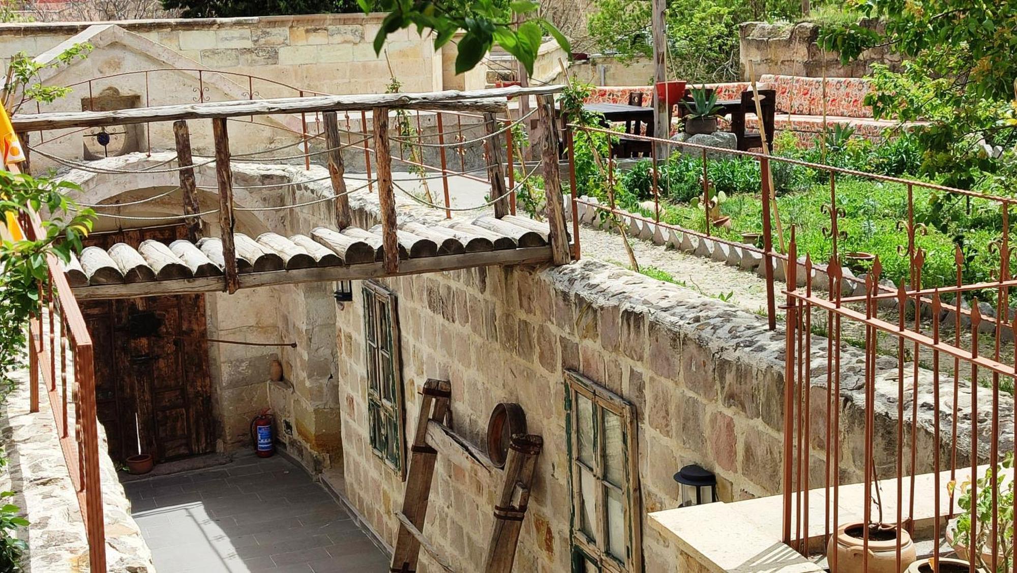 Armesos Cave Hotel Ürgüp Ngoại thất bức ảnh